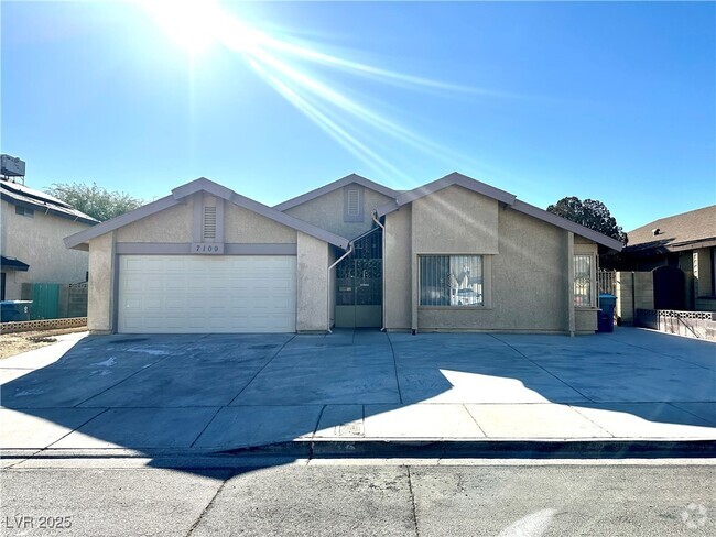 Building Photo - 7109 Montcliff Ave Rental