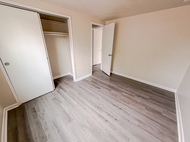 Photo - 1919 Hugur Ave