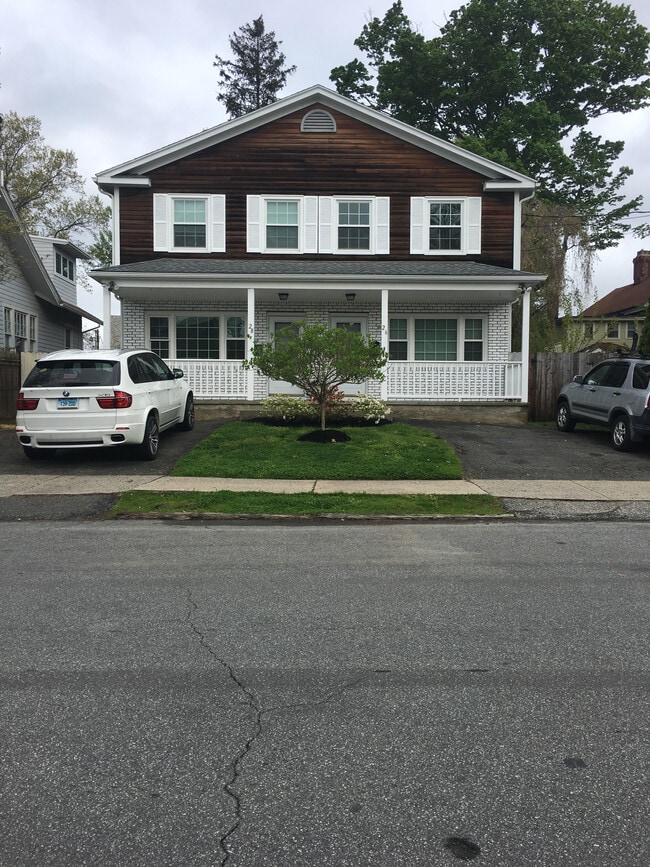 Building Photo - 26 Woodland Ave Unit 26