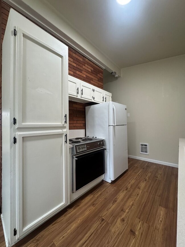 Photo - (HAR2) 2 Bedroom, 1 Bath Single Family Home