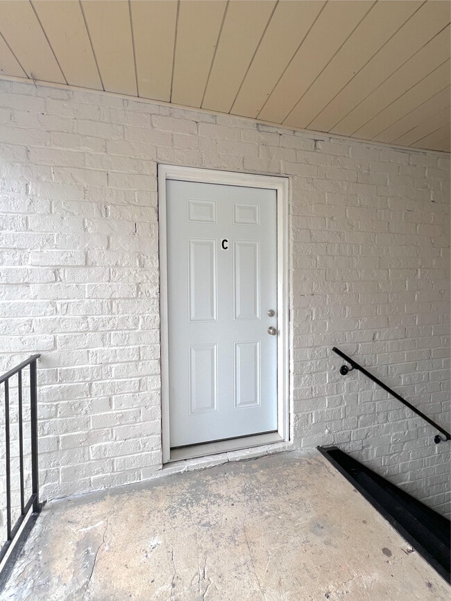 Photo - Room in Apartment on Gresham Park Dr