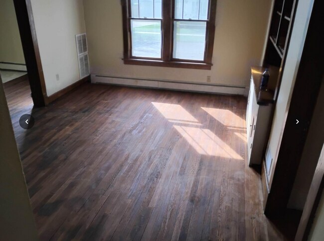 902 3rd Ave N Unit Khaliki Apartments Llc