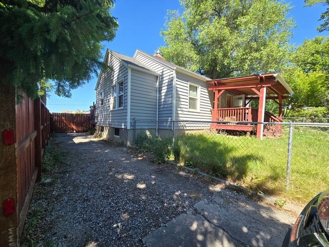 Photo - 709 1/2-1220 1/2 N 26th St Unit 1220 1/2 N 26th St