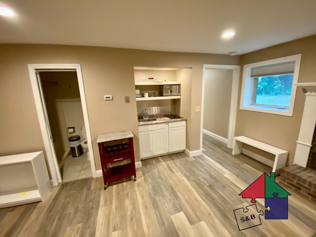 Photo - 276 Locust Hill Rd Unidad B