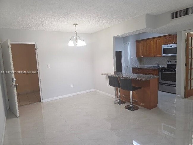 Photo - 810 SW 129th Pl Unit 206