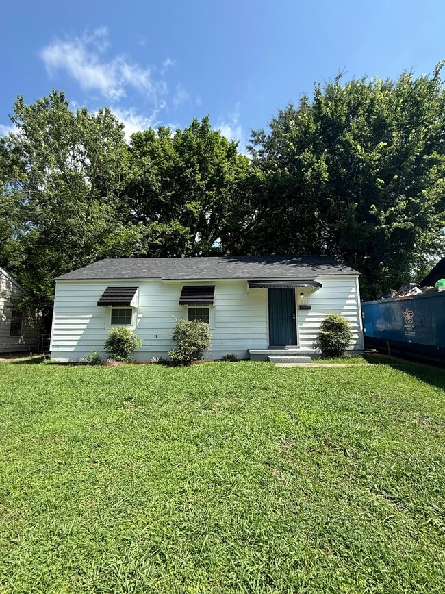 Building Photo - 332 Flynn Rd