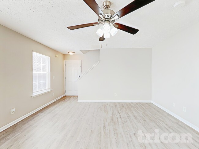 Photo - 220 Osmanthus Way