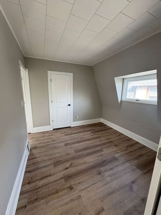 Photo - Spacious 4-Bedroom Home in Cleveland