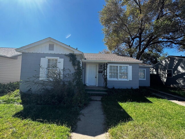 Building Photo - 3719 25th St Rental