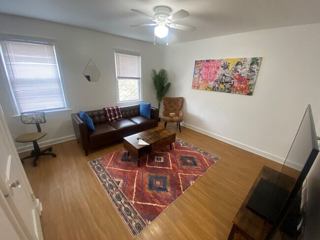 Photo - Ideal 1 Bed 1 Bath Unit with Fenced Yard I... Unit 2