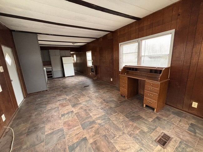 Photo - 1561 Pleasant Valley Rd SE Unit C