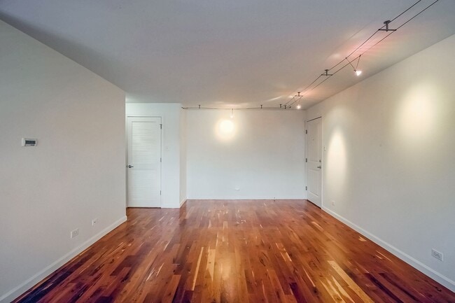 Photo - 1332 N Williams St