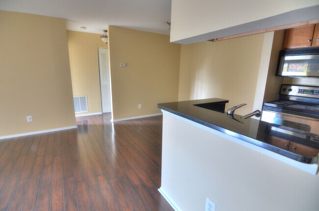 Photo - 1793 Jonathan Way