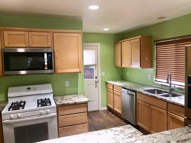 Photo - First Floor Master!!