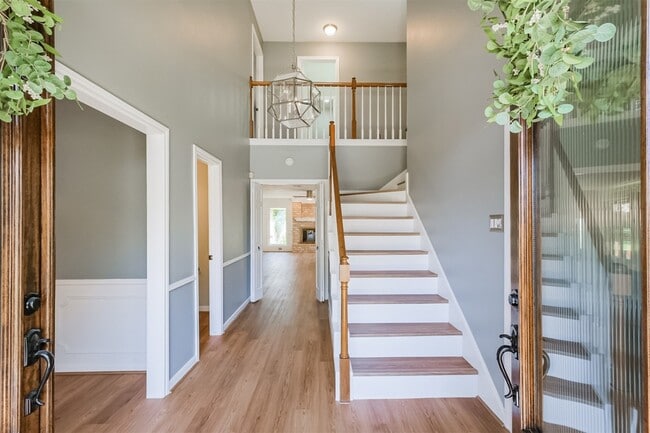 Photo - 1715 Woodland Park Dr