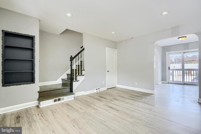 Photo - 165 Hampshire Rd