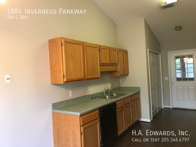 Photo - 1884 Inverness Pkwy