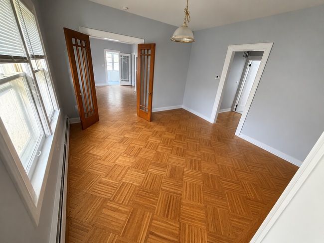 Building Photo - 4 South St Unit $1850 2 bed 1 bath