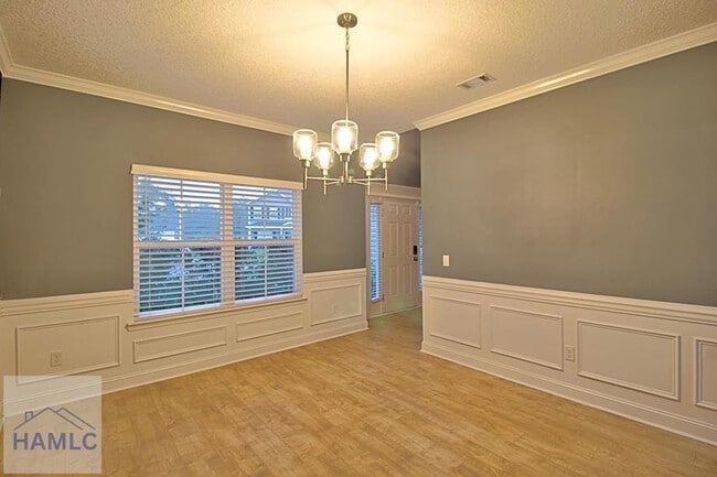 432 Fairview Cir