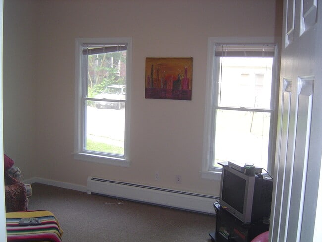 302 Silver St Unit 304