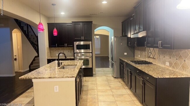 2505 Mesa Glen Dr
