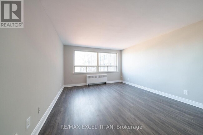 Photo - 468 Ottawa St N Unité 237C