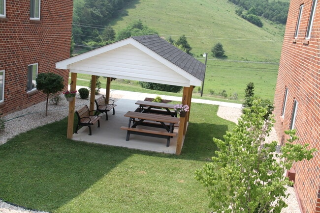 Craigmont Manor