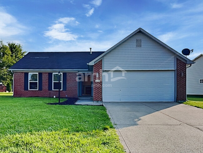 Building Photo - 5719 Wood Hollow Dr