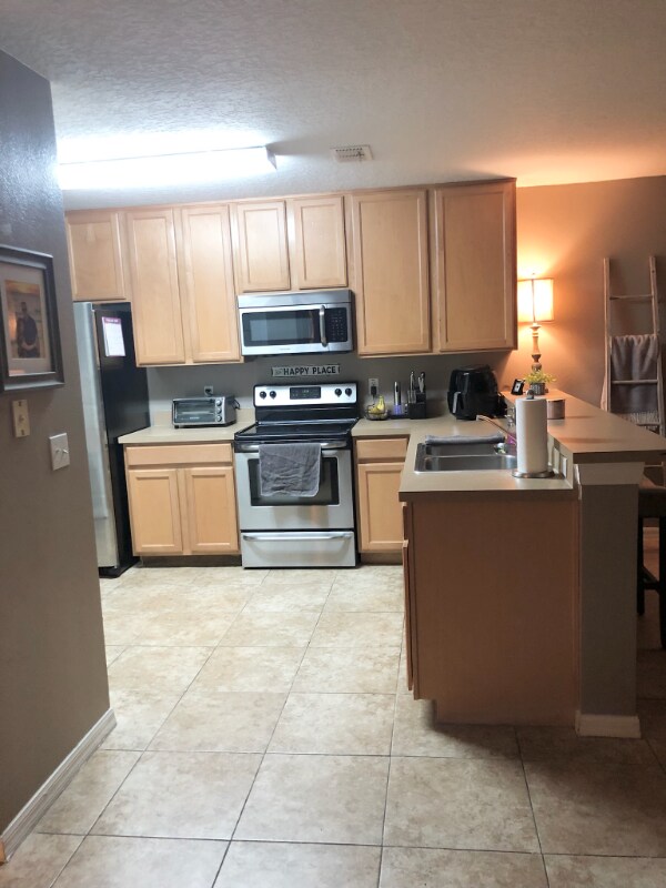 Photo - 139 Heritage Park St