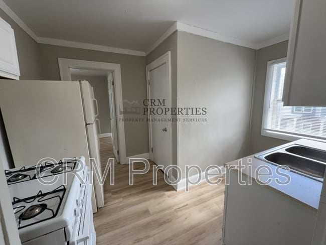 Photo - 301.5 N Temple Ave