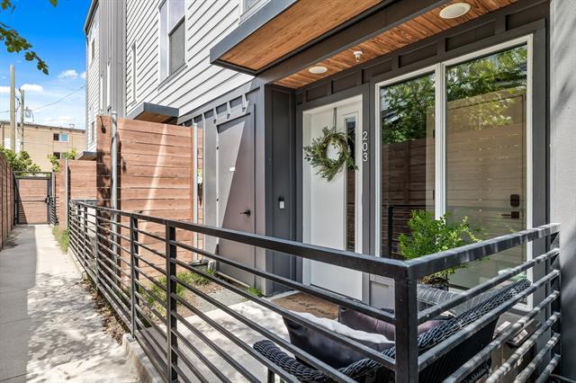 Photo - 1507 N Garrett Ave Unit 203