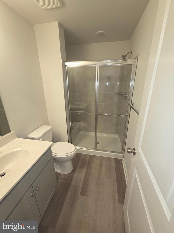 Photo - 2558 Hopton Ln