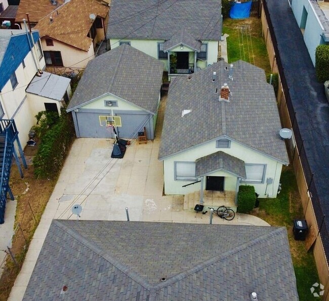 Building Photo - 1045 W Vernon Ave Rental