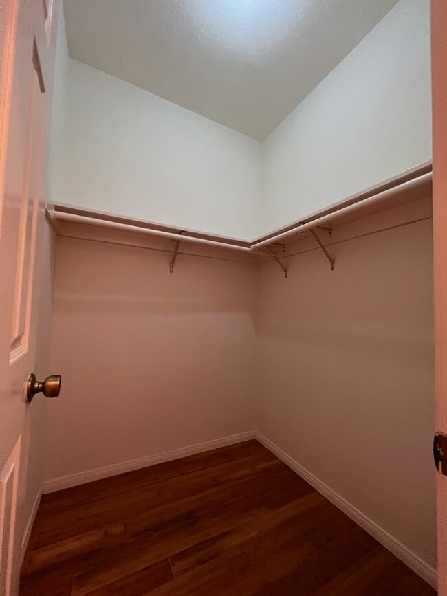 Photo - 4242 La Salle Ave Unit 4242 La Salle Ave. #B