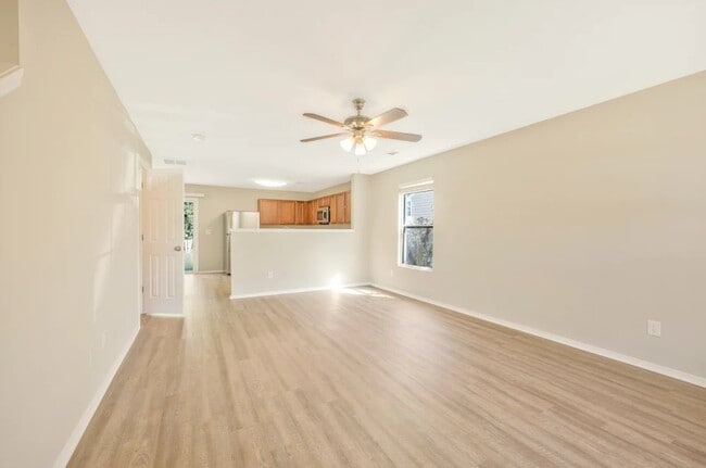 Photo - 2888 Creekbend Dr