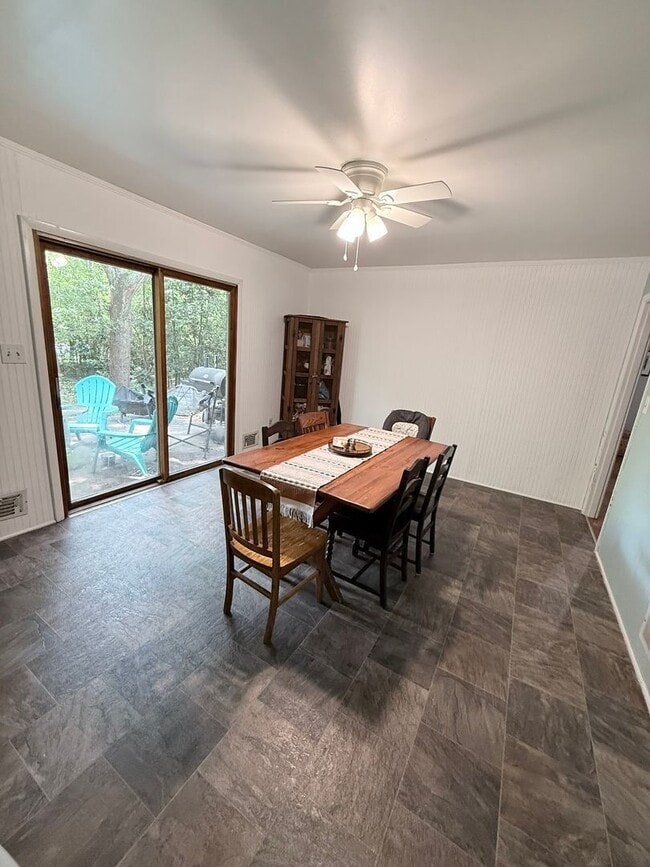 Photo - Athens Living Near Five Points – Fenced Yard & Covered Parking