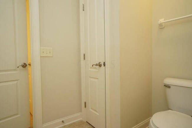 8616 Maple Leaf Ct
