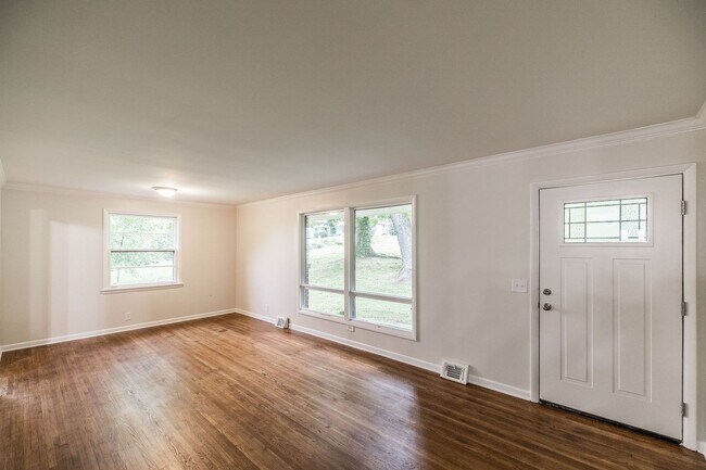 Photo - 418 Foothill Dr