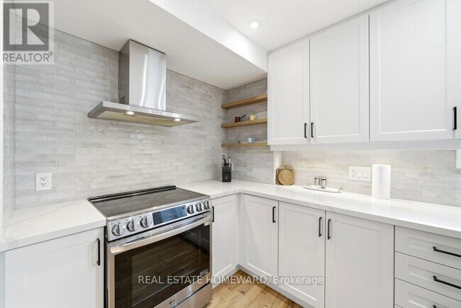 Photo - 170 Harrison Dr