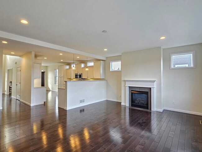Photo - 252 N Jefferson Rd