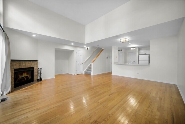 Photo - 4934 S Cornell Ave