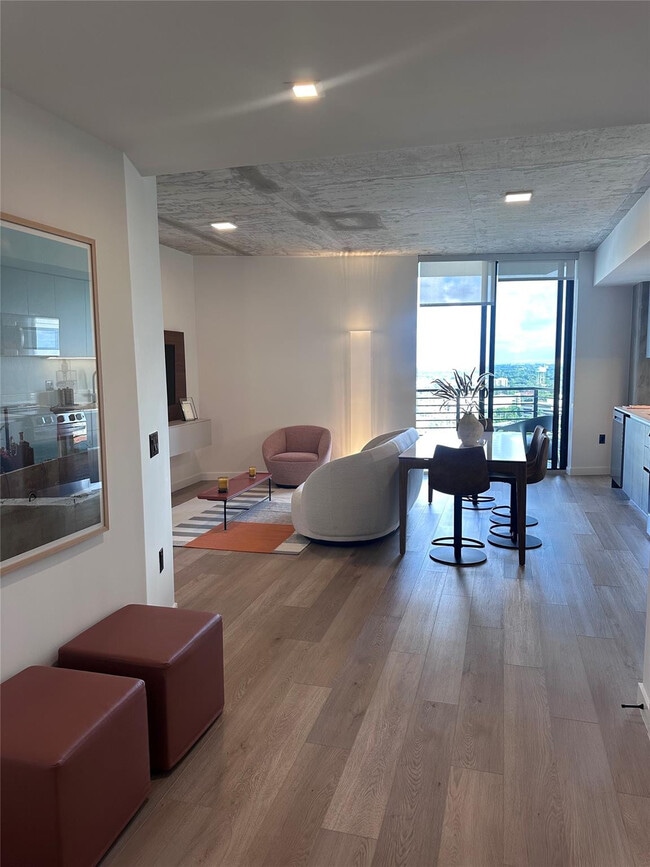 Photo - 307 SW 5th St