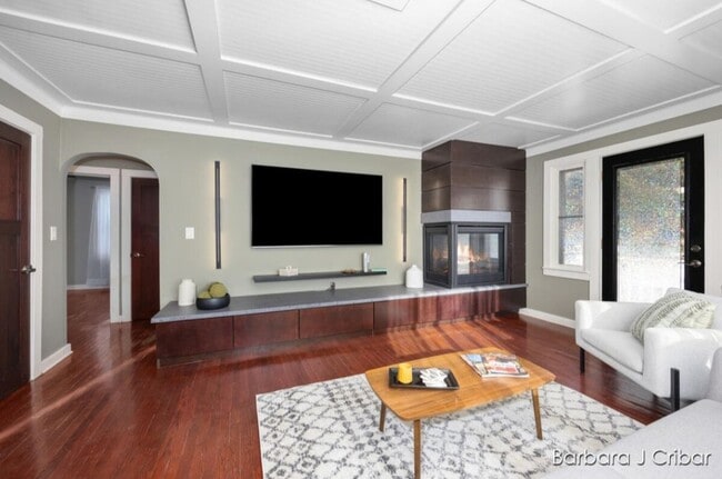 Photo - 133 Casey Ct SE