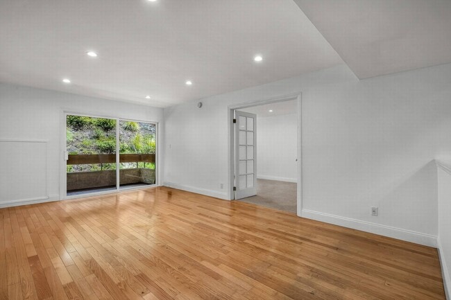 Photo - 2700 Cahuenga Blvd E Unit 4206