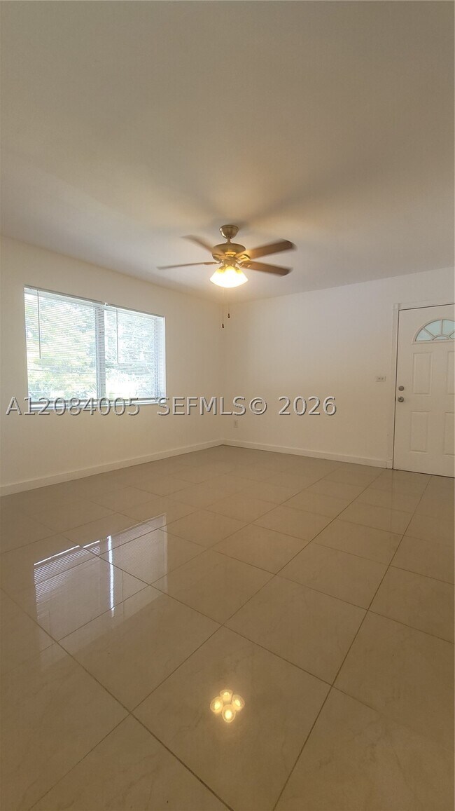 Photo - 2615 SW 22nd St Unit 17