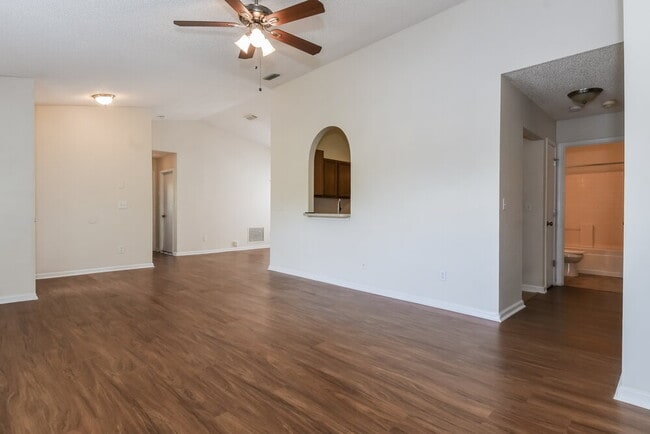 Photo - 175 Nadia Michelle Ct S