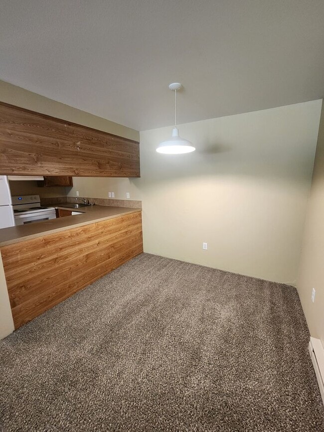 Photo - Heather Ridge, 2 Bedrooms, 1 Bathroom Apar...