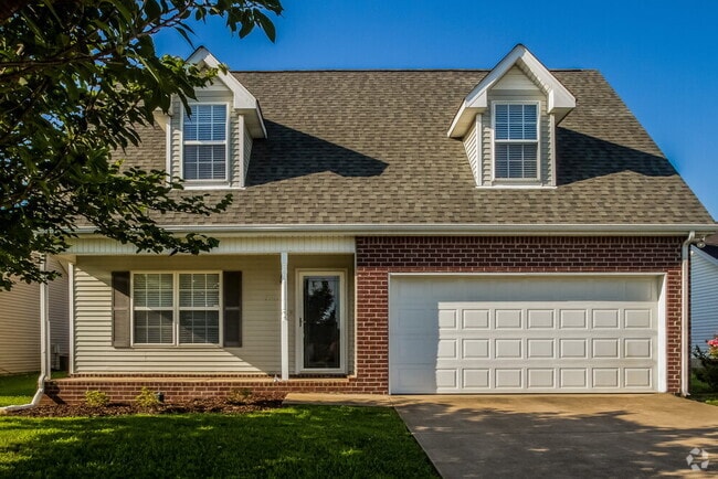Building Photo - 1611 St Andrews Dr Rental