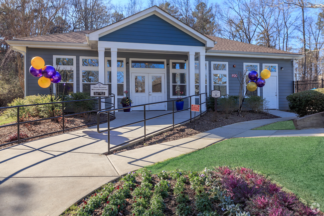 Building Photo - The Park at Palatine Rental