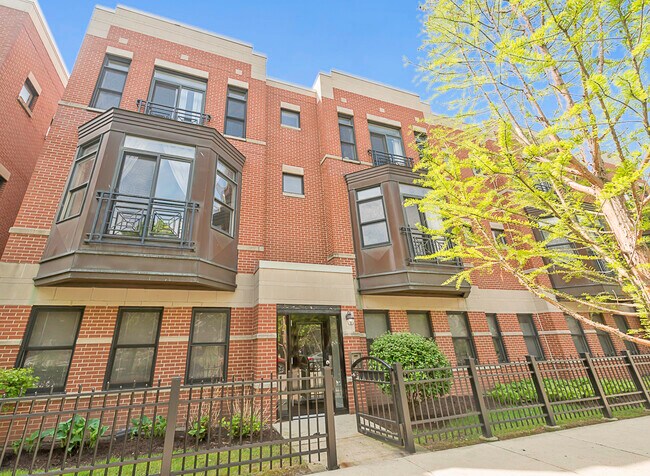 Photo - 943 W 14th Pl Condo Unit 1a